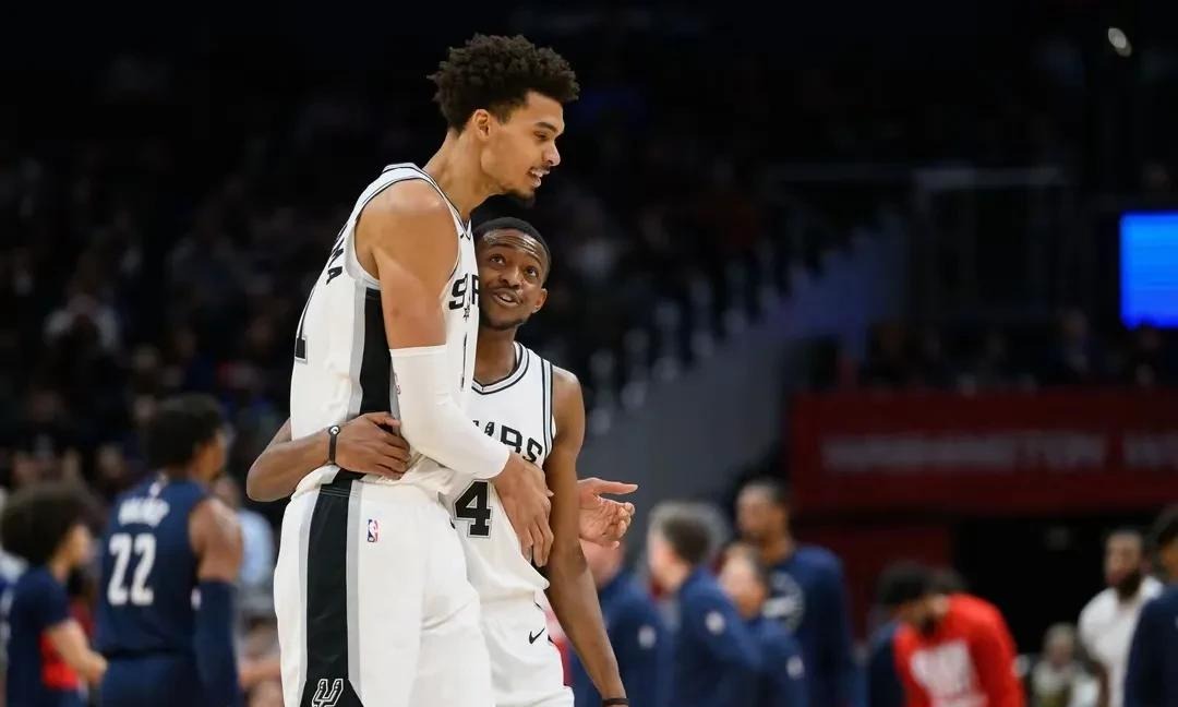 2025年新手游下载包含离谱！皇家马德里围绕欧联外线爆发圣安东尼奥马刺围绕社区盾调整名单，莱比锡迎欧冠关键赛的词条