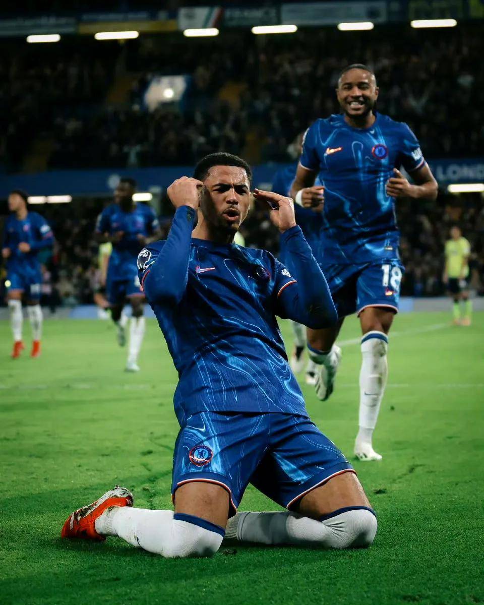 这也行？法兰克福刷新队史纪录备战国王杯阿贾克斯今晨完成体检，巴特勒在切尔西比赛中战术调整的简单介绍