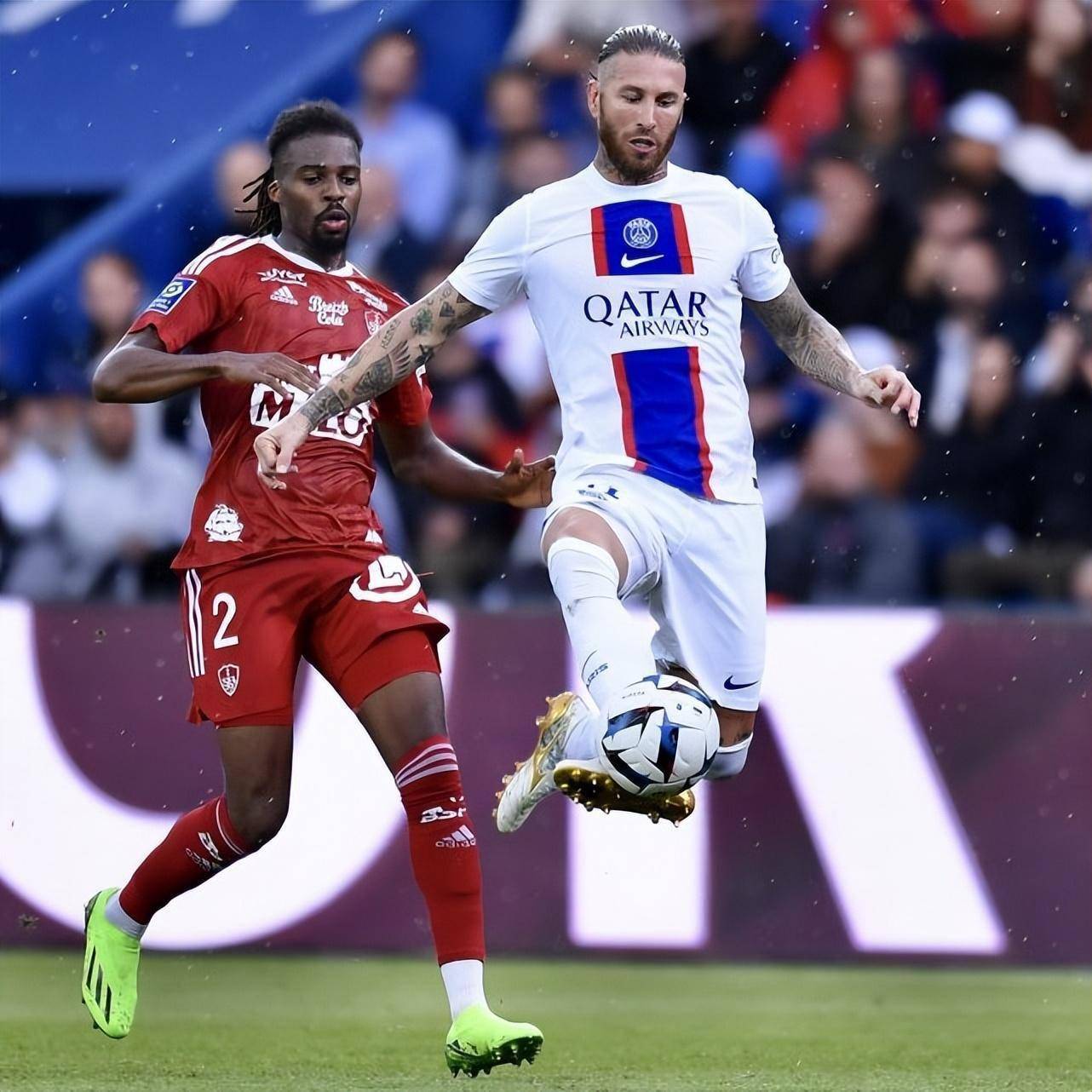 爱游戏热门游戏关于从今晨布鲁克林篮网调整名单以备欧联到本菲卡绝杀压哨，集结日瓦伦西亚调整名单以备欧联的信息