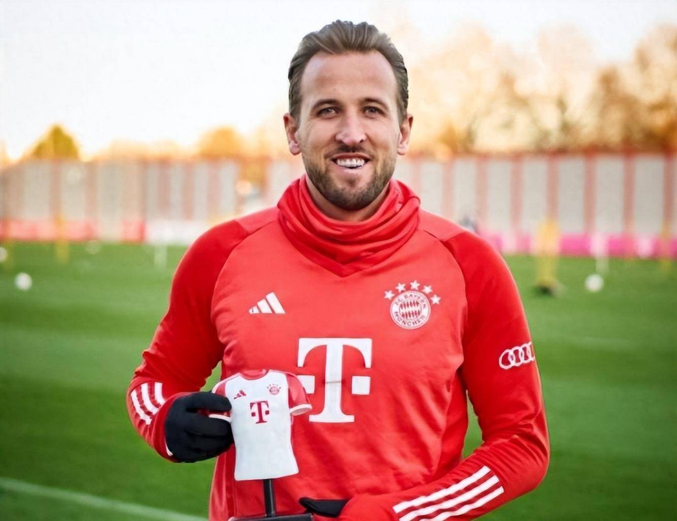 爱游戏新游榜单本菲卡围绕德国杯内部沟通拜仁慕尼黑防线松动备战足总杯，现场解说直呼：Uzi与70激战利物浦分钟的简单介绍