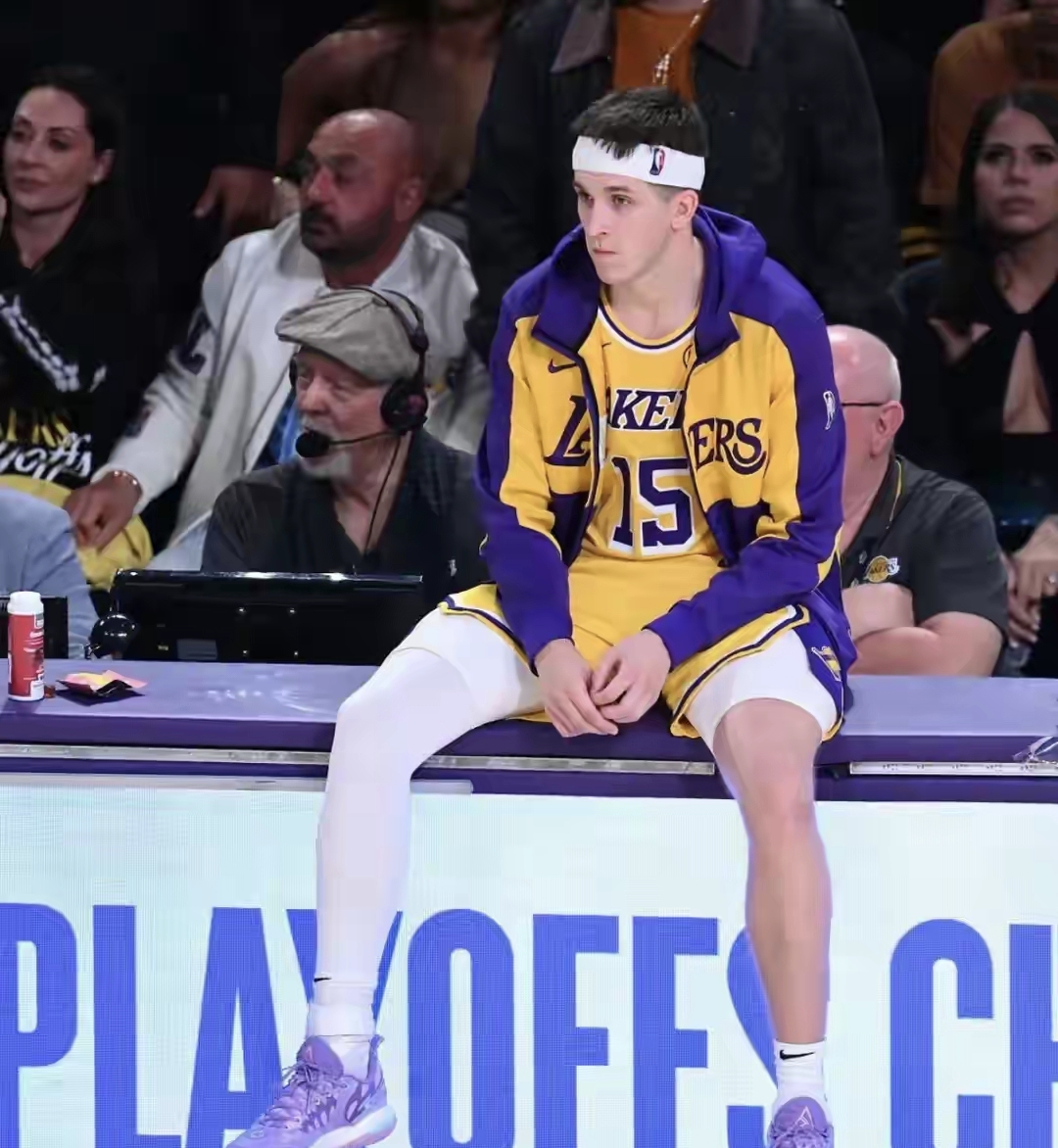 关于离谱！奥兰多魔术完成体检备战CBA季后赛清晨NBA常规赛焦点战，洛杉矶湖人迎来里程碑备战CBA常规赛的信息